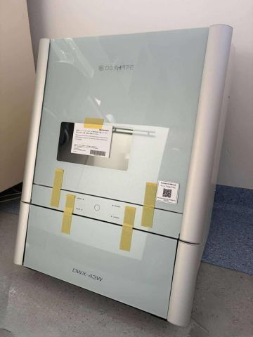 Roland DWX-43W Wet Dental Milling Machine