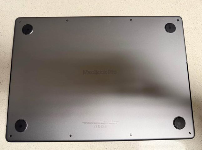 Apple MacBook Pro MK193LL/A 16" (2022) (Apple M1 Pro chip/16GB RA